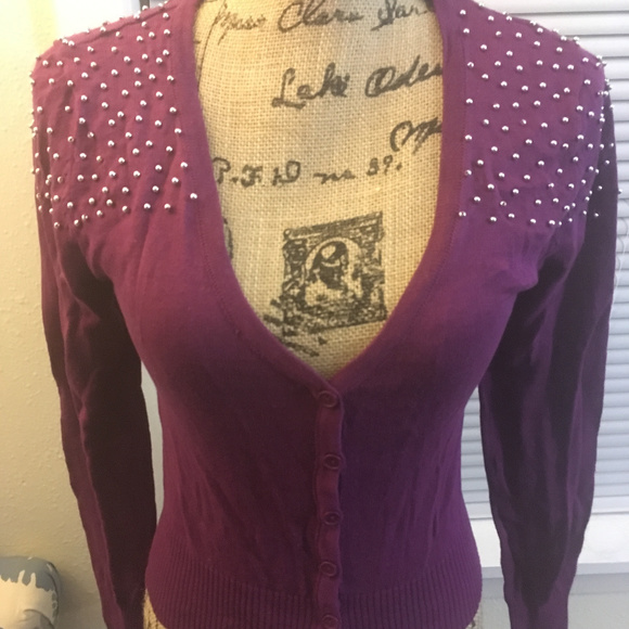 Sievercute Sweaters - NWOT Sievercute beaded sweater cardigan M medium